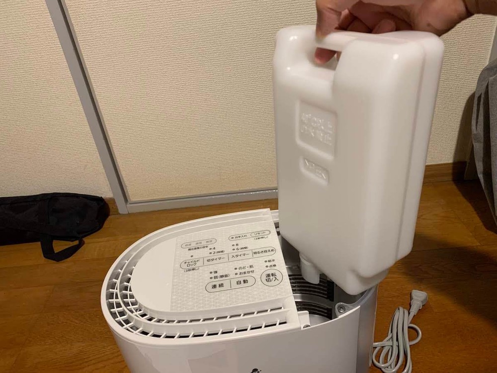 Panasonic FE-KFR03（加湿器）を自宅作業場に導入 〜 気化式は効果ある