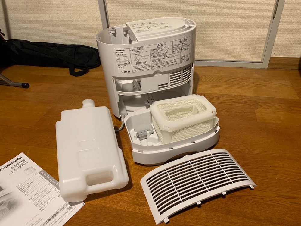 Panasonic FE-KFR03（加湿器）を自宅作業場に導入 〜 気化式は効果ある